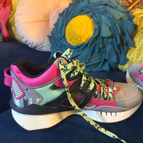 FILA Renno N-Generation all terrain sneakers Women’s Sz 10 - Picture 4 of 6